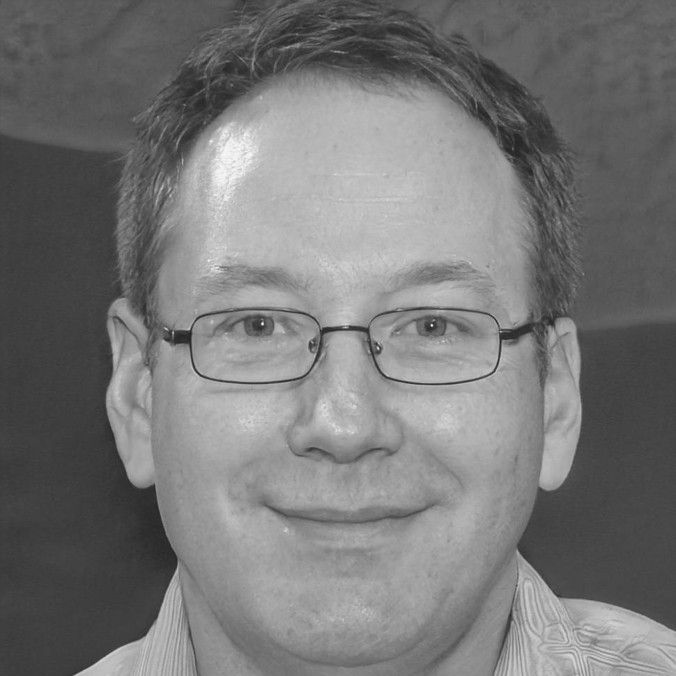 Marcus Hoffmann - Senior Finanzanalyst